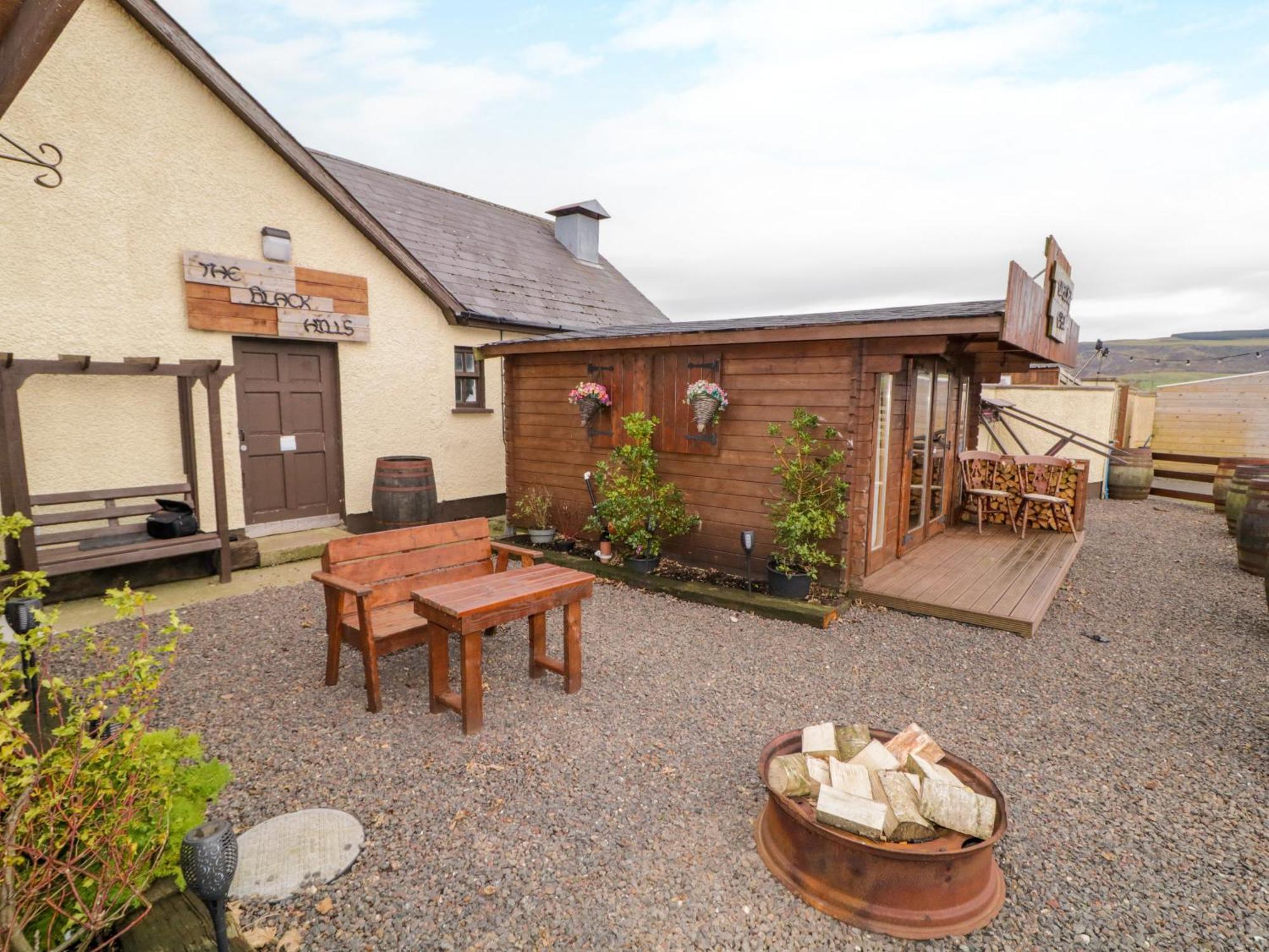 Apache Falls Lodge Limavady Exteriér fotografie
